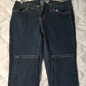 Low rise skinny jeans